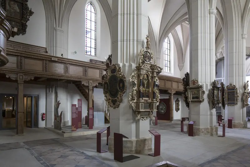 Blick in die Klosterkirche mit Epitaphienschatz Foto: Jürgen Matschie